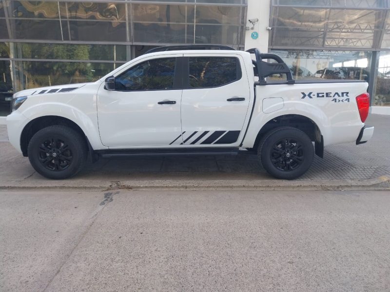 NISSAN FRONTIER X-GEAR 4X4 AT - Imagen 2
