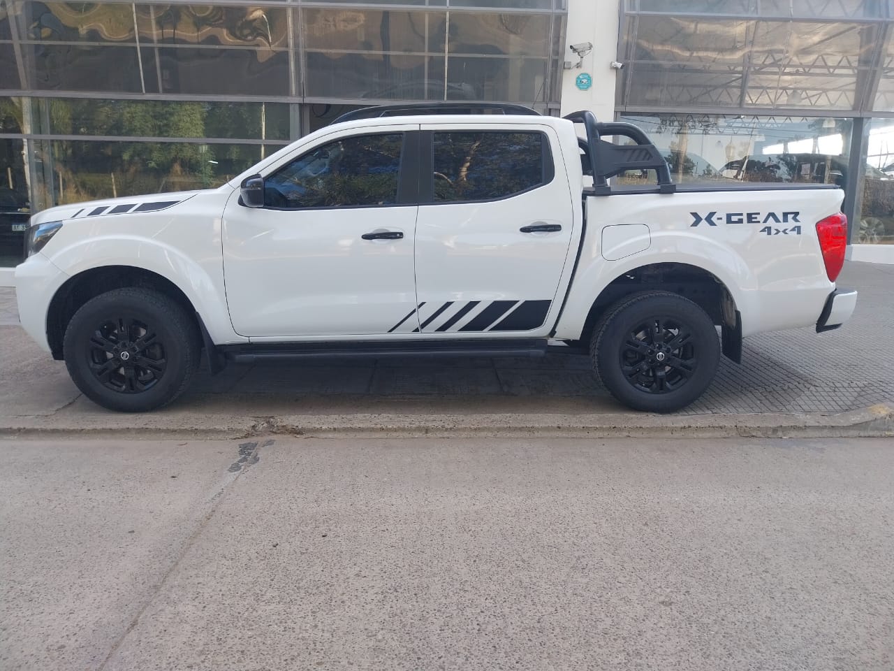 NISSAN FRONTIER X-GEAR 4X4 AT - Imagen 2