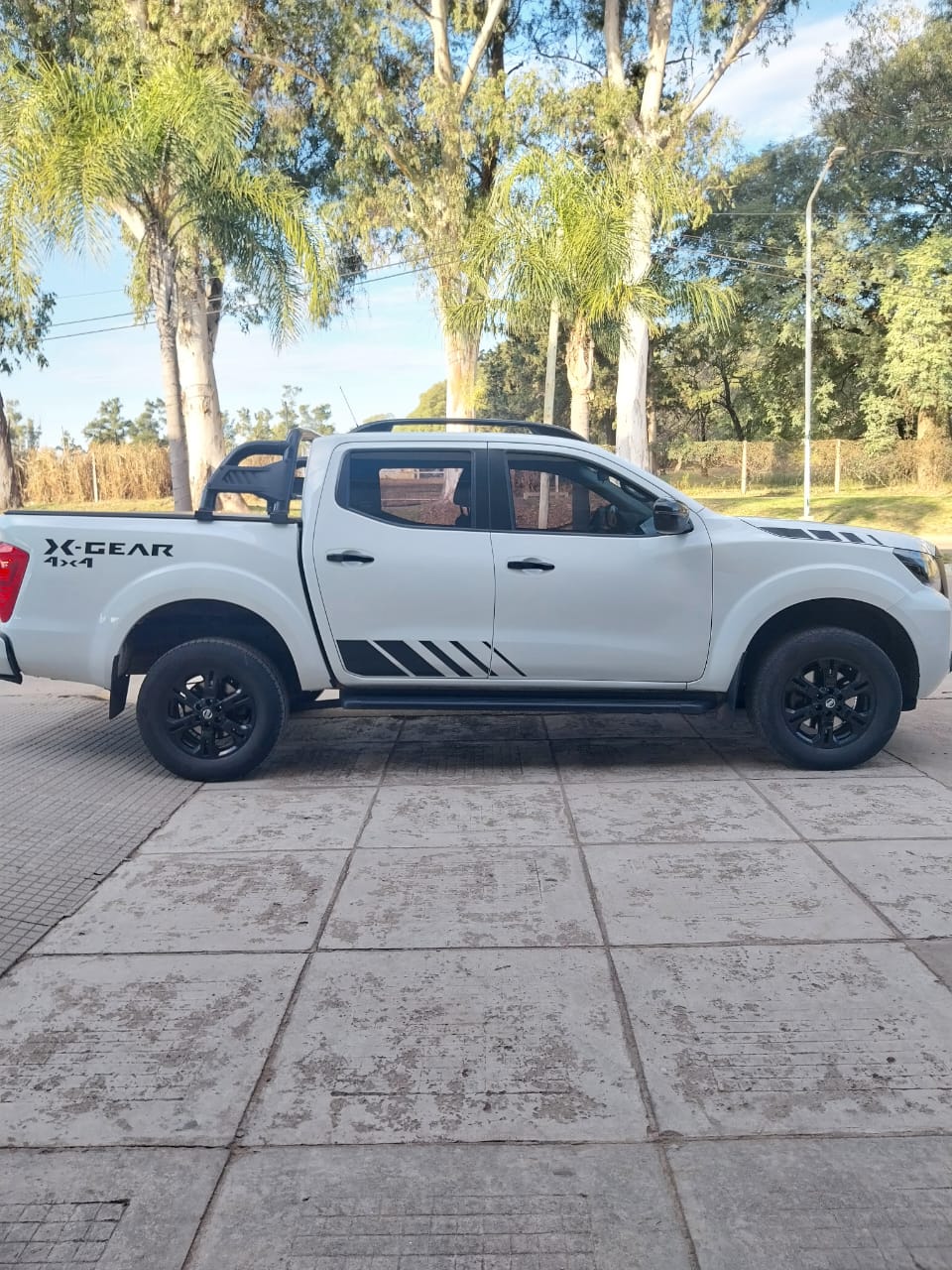 NISSAN FRONTIER X-GEAR 4X4 AT - Imagen 5