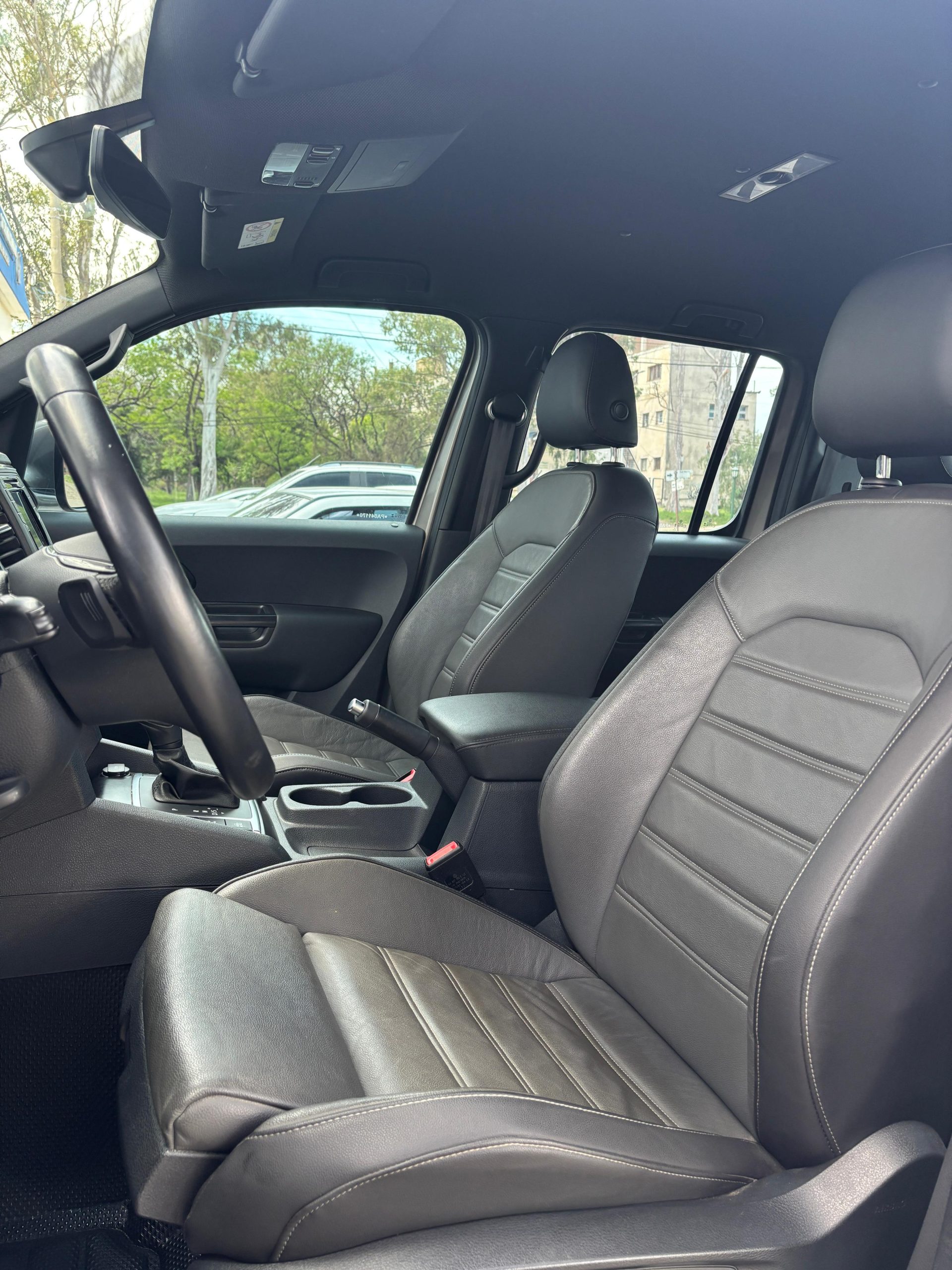 VOLKSWAGEN AMAROK HIGHLINE V6 - Imagen 8