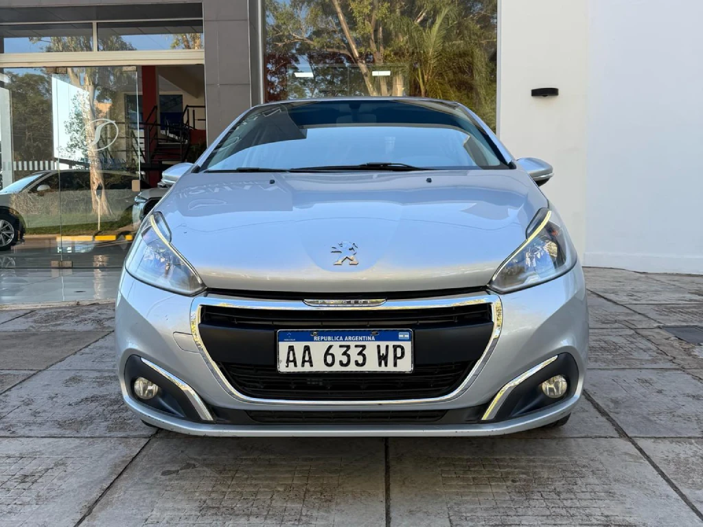 PEUGEOT 208 ALLURE 1.5 NAV