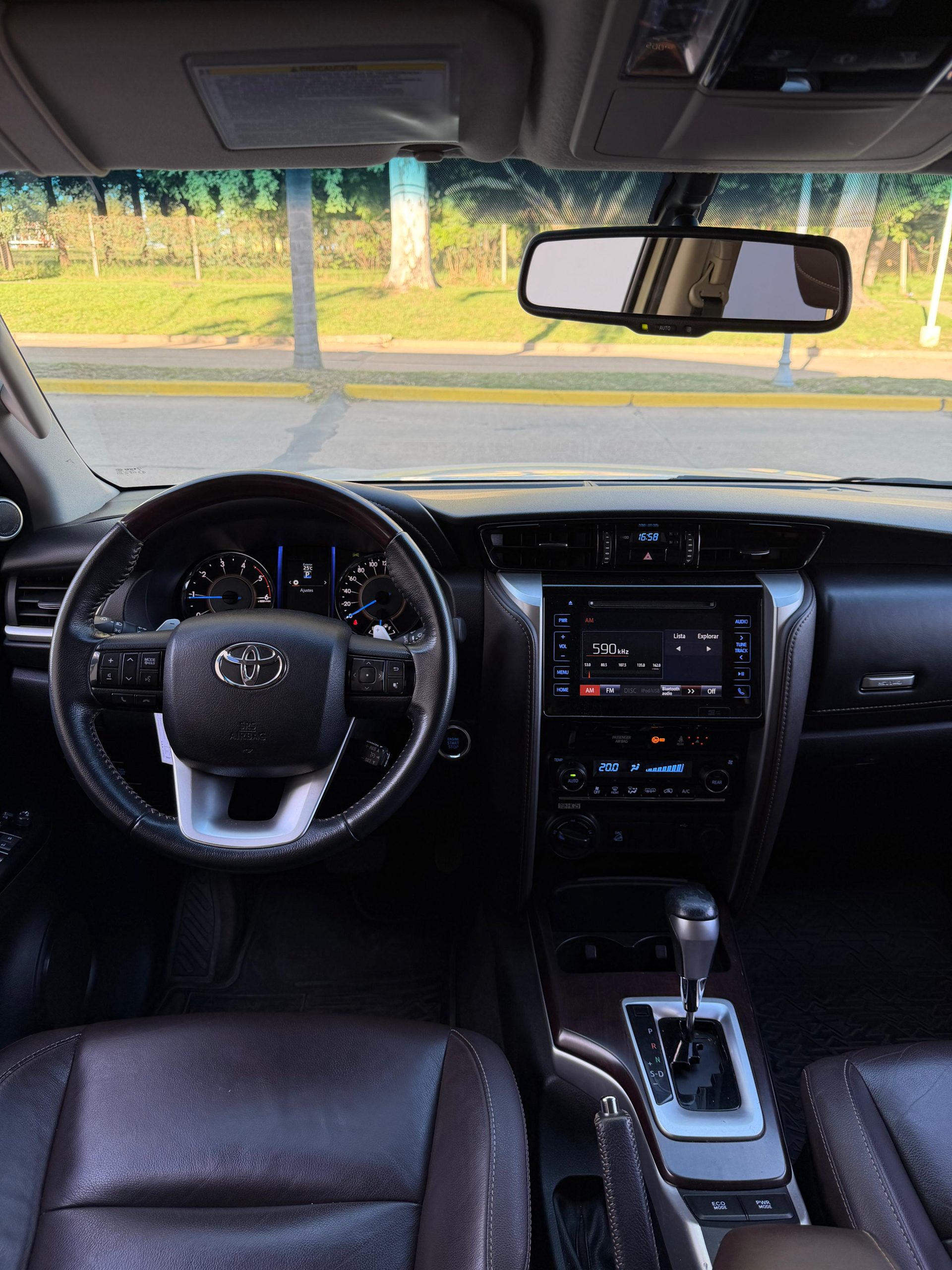 TOYOTA SW4 SRX 7 AS AT - Imagen 7