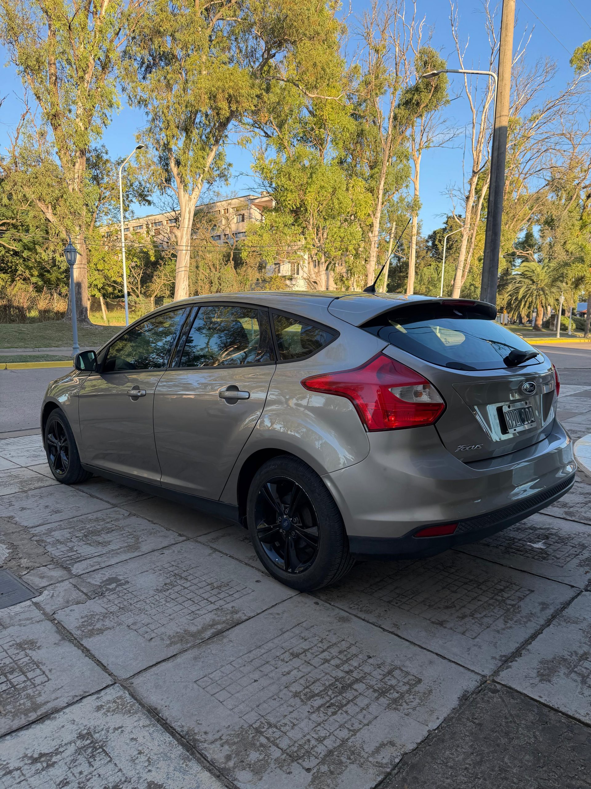 FORD FOCUS S 1.6 - Imagen 4