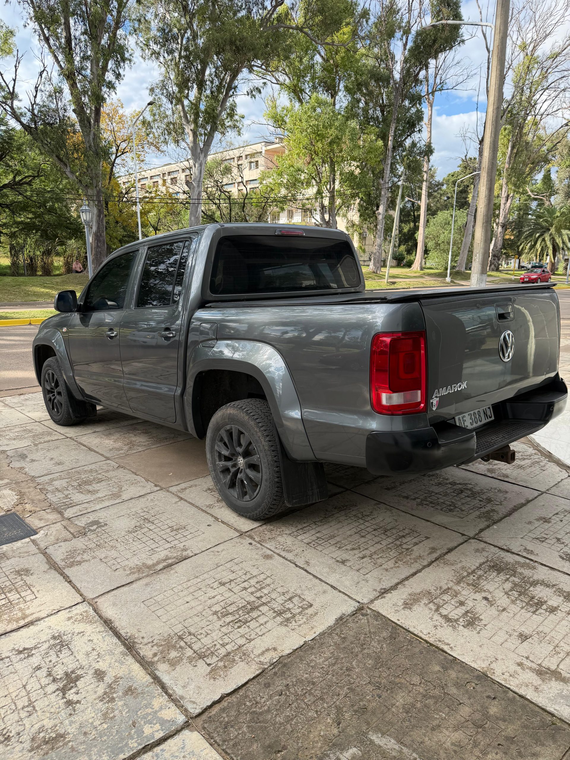 VOLKSWAGEN AMAROK COMFORTLINE AT - Imagen 4