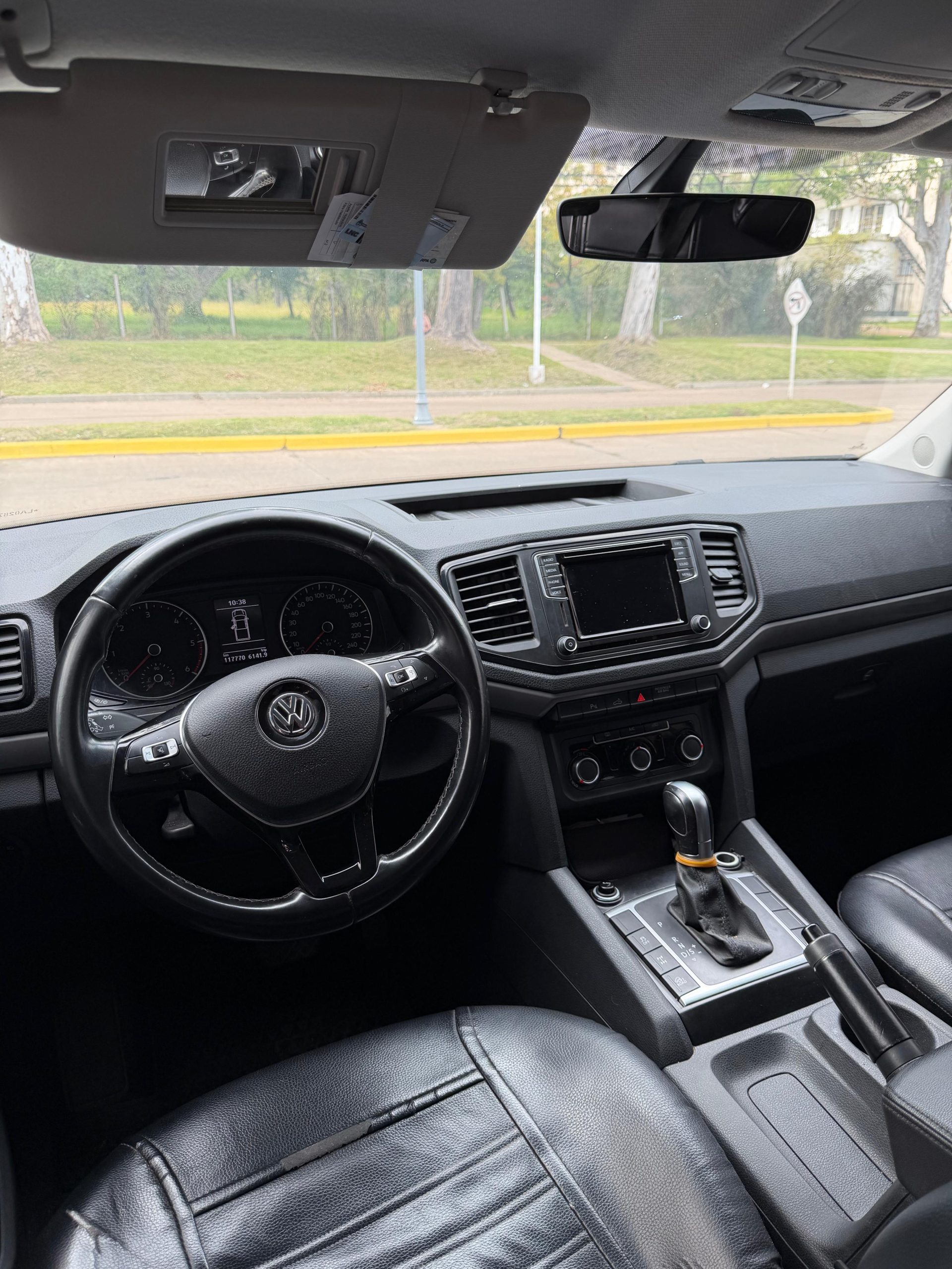 VOLKSWAGEN AMAROK COMFORTLINE AT - Imagen 8