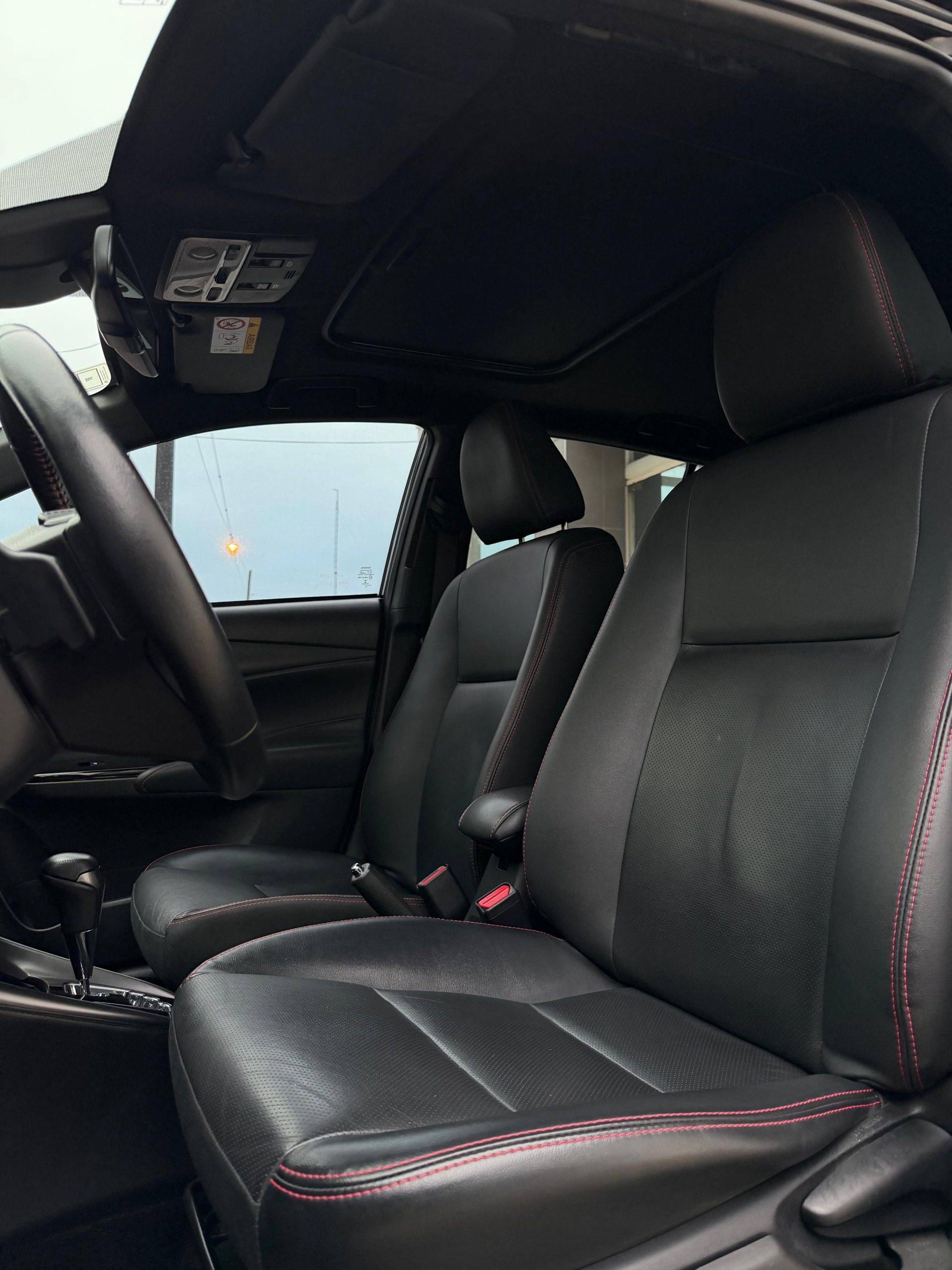 TOYOTA YARIS S CVT - Imagen 8
