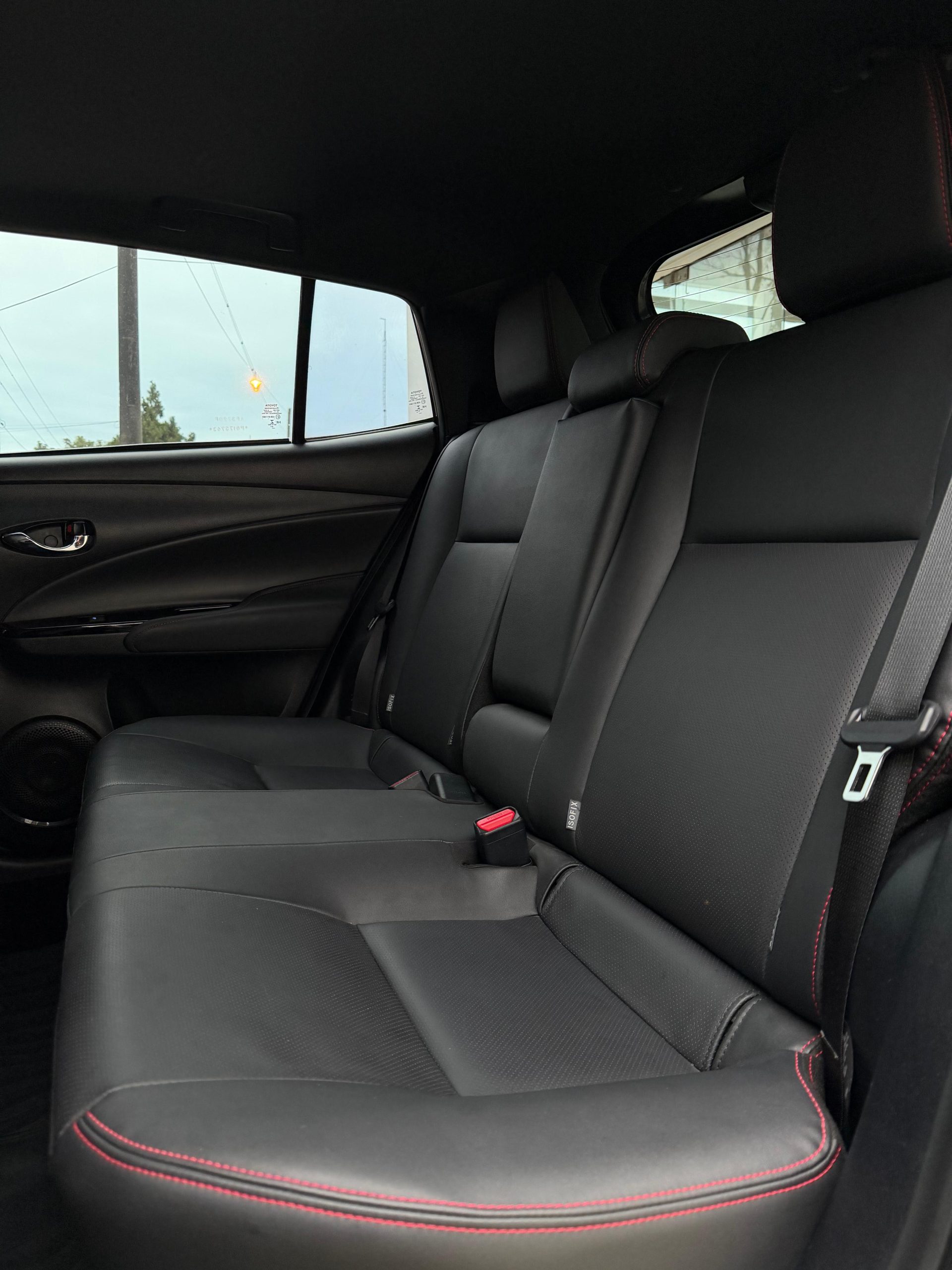 TOYOTA YARIS S CVT - Imagen 9