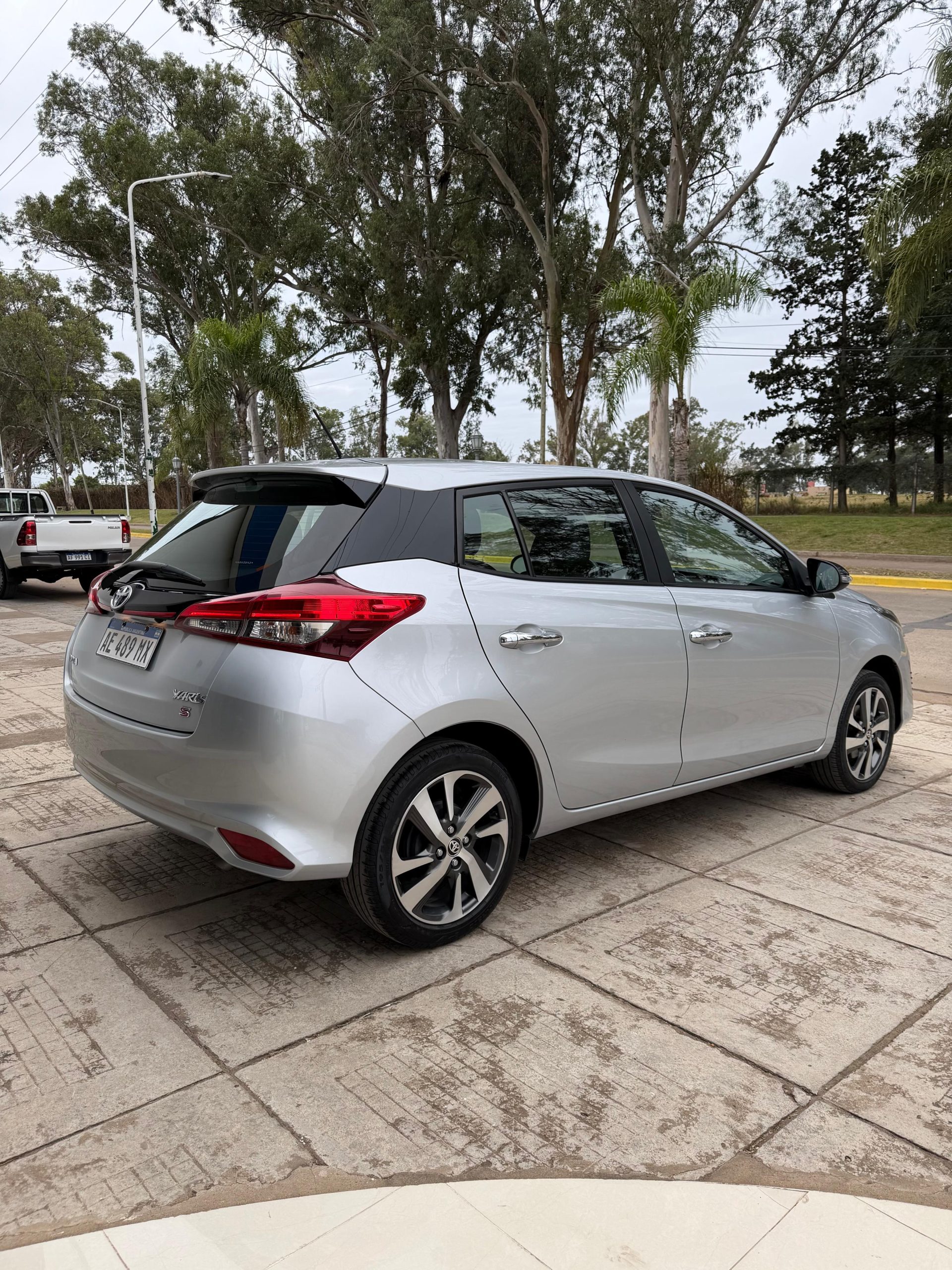 TOYOTA YARIS S CVT 5P - Imagen 5