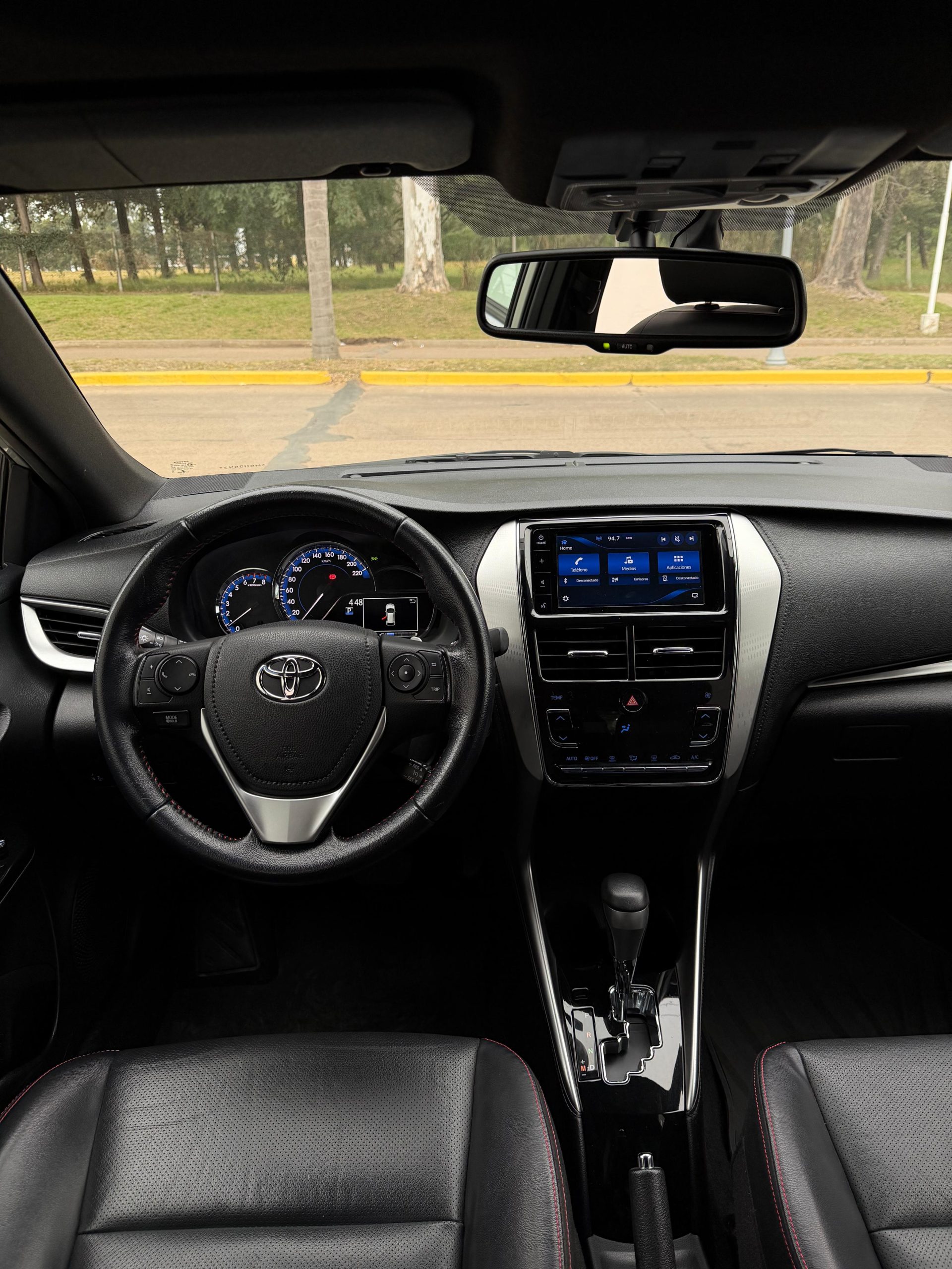 TOYOTA YARIS S CVT 5P - Imagen 7