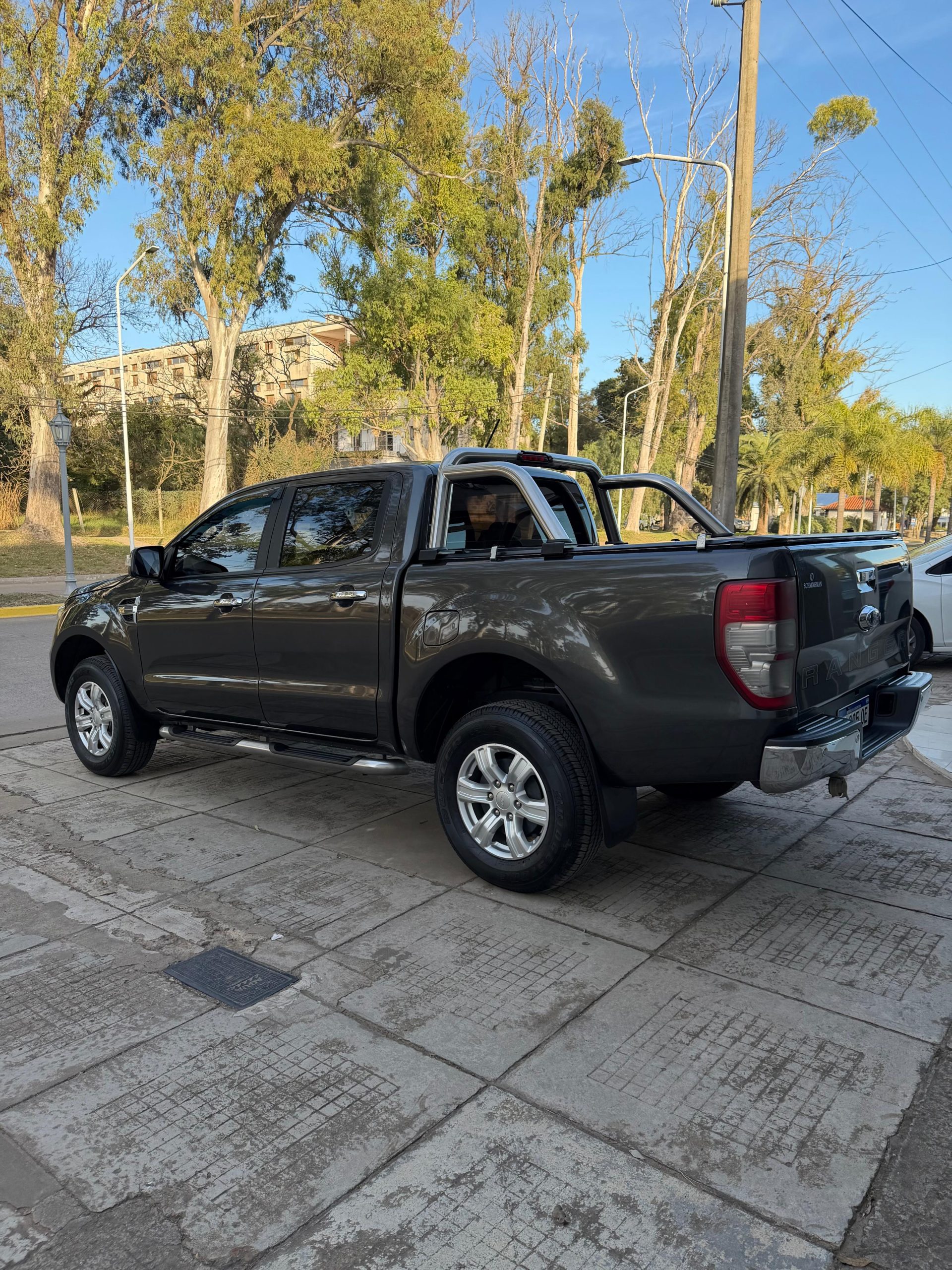 FORD RANGER DC XLT 2.5 NAFTA - Imagen 4