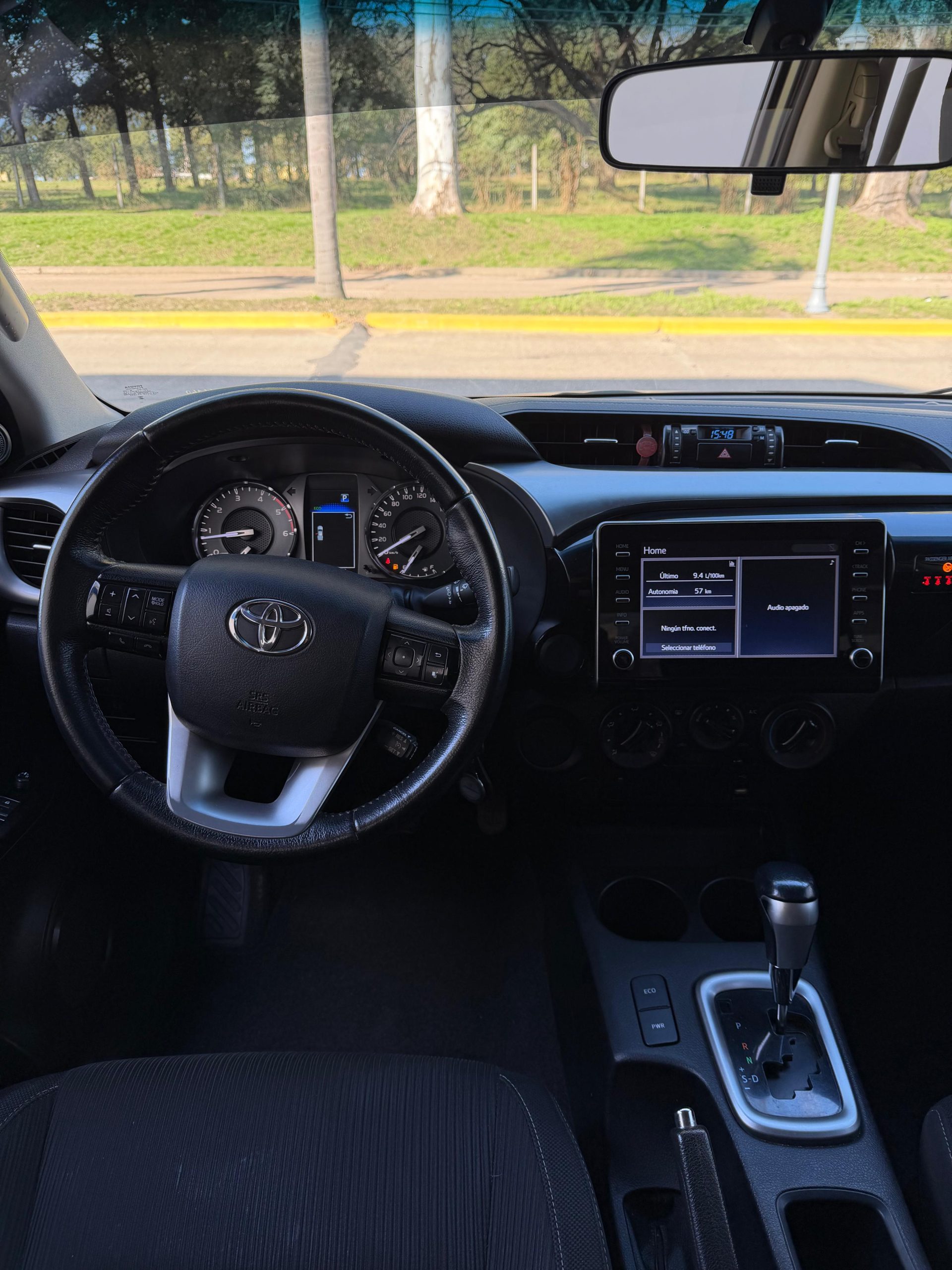 TOYOTA HILUX DC SR AT 4X2 - Imagen 8