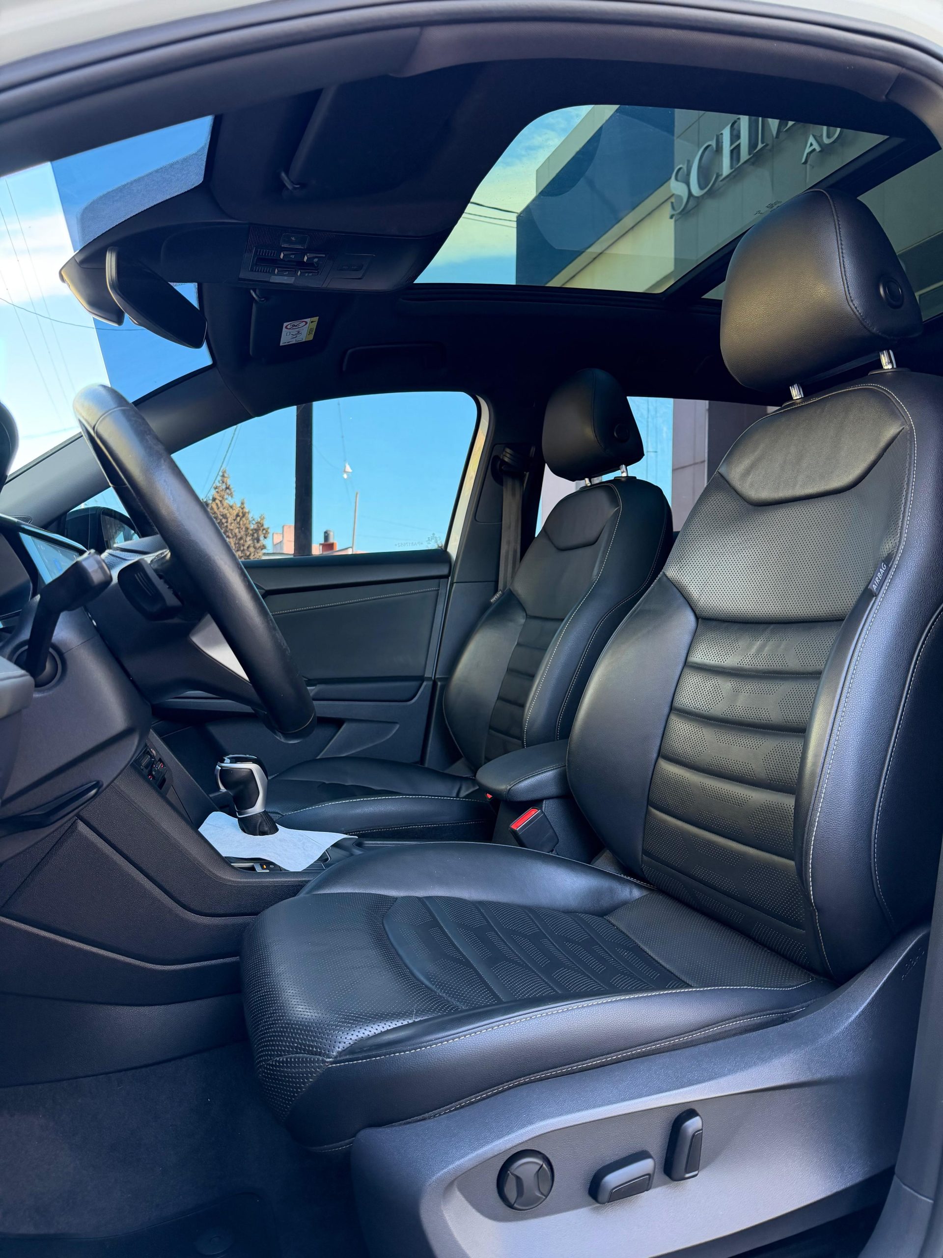 VOLKSWAGEN TAOS HIGHLINE BI TONO - Imagen 8